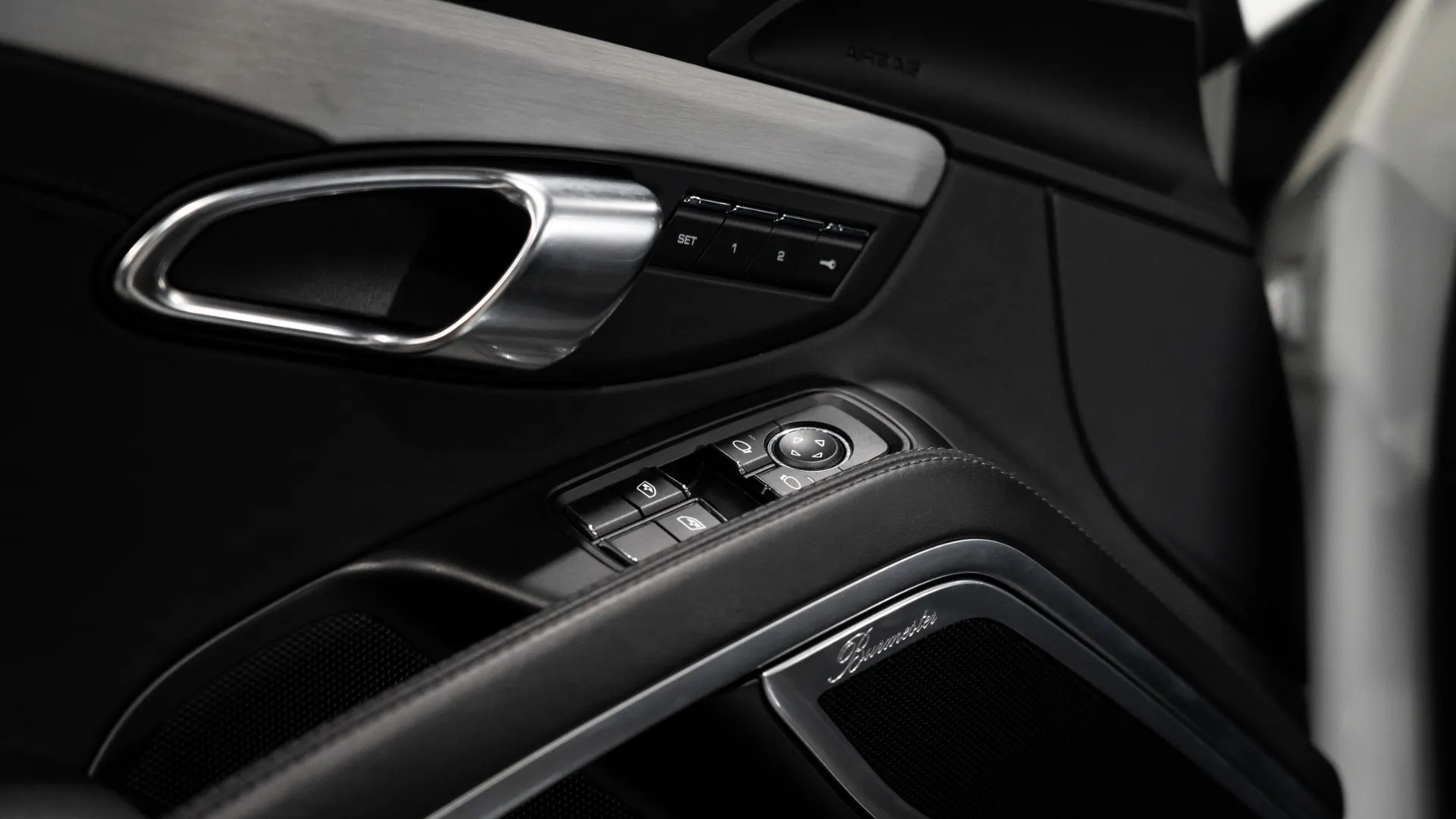 Porsche 911 — photo 21