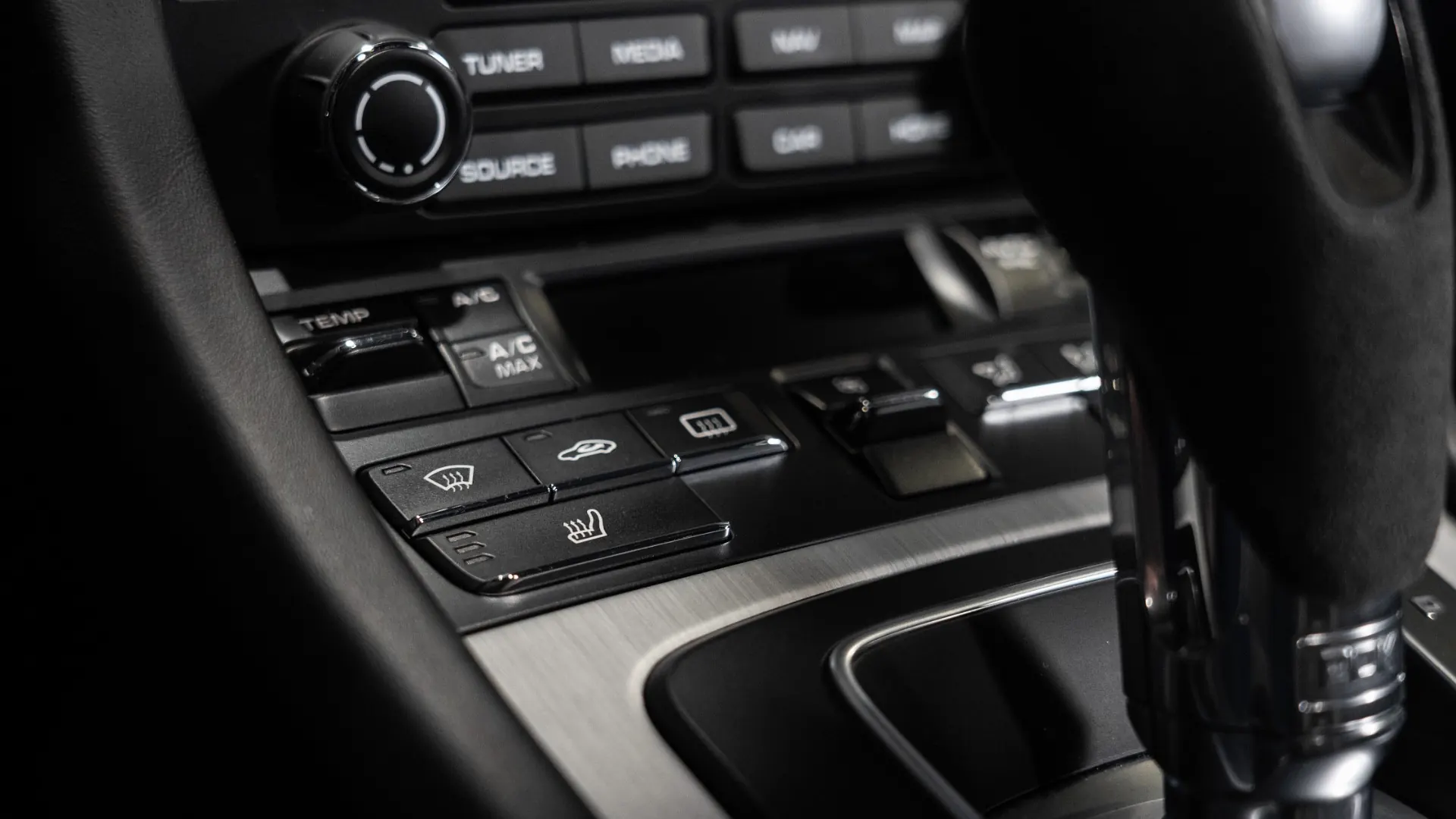 Porsche 911 — photo 16