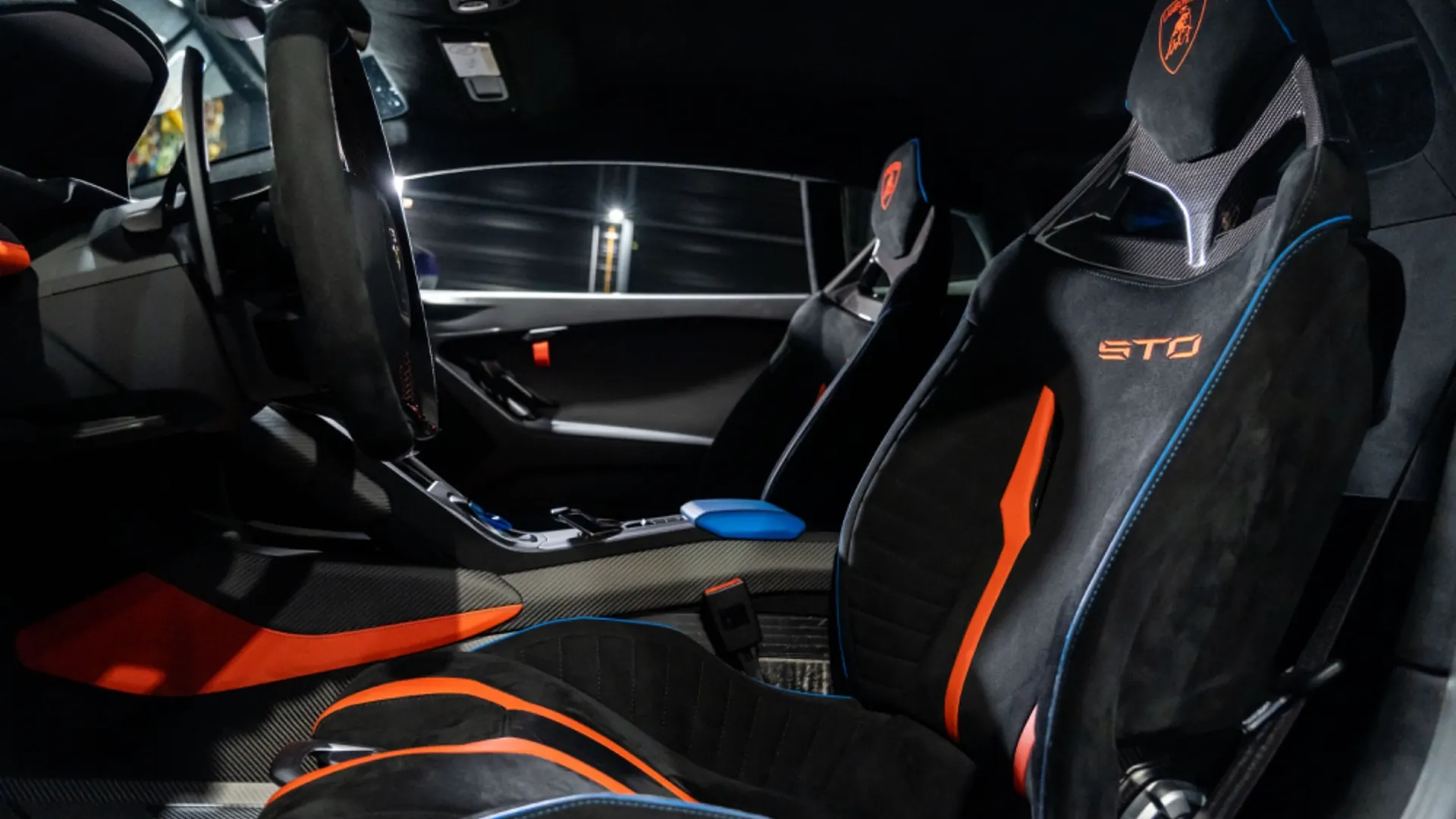 Lamborghini Huracan — photo 18
