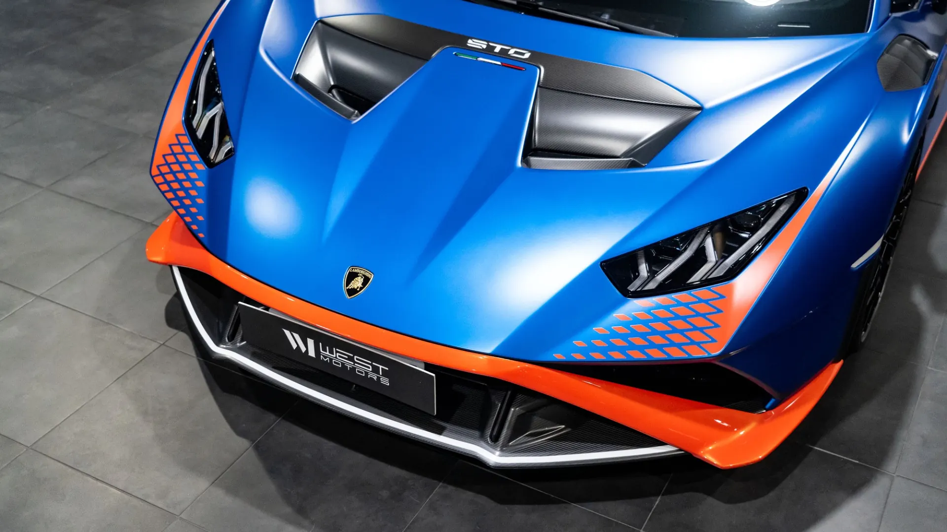 Lamborghini Huracan — photo 10