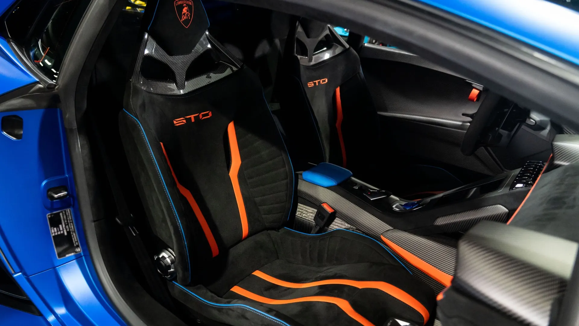 Lamborghini Huracan — photo 17