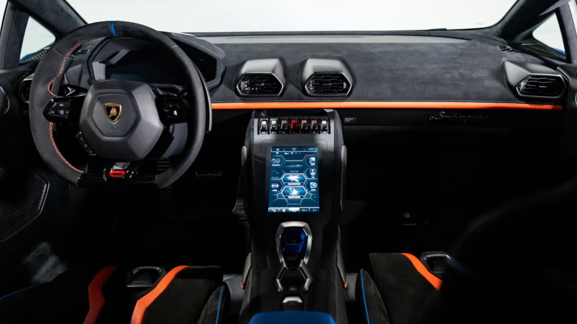 Lamborghini Huracan — photo 15