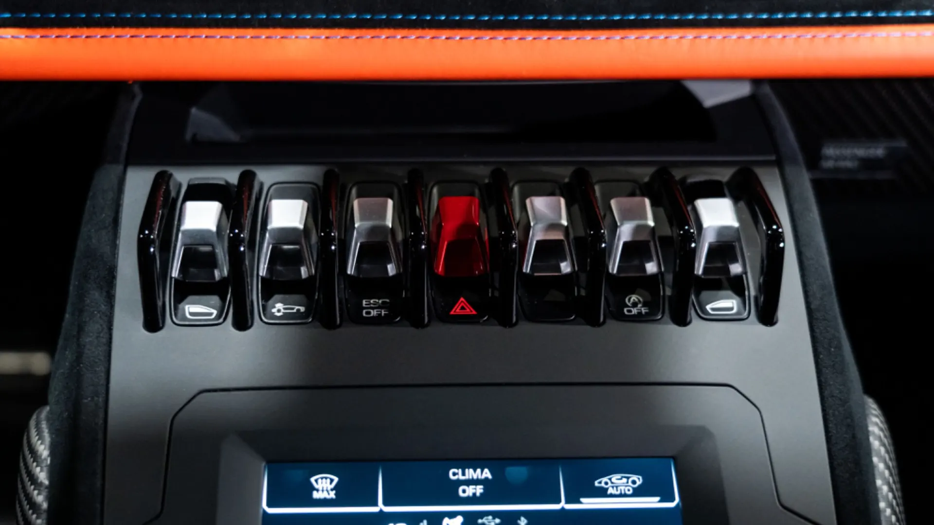 Lamborghini Huracan — photo 30
