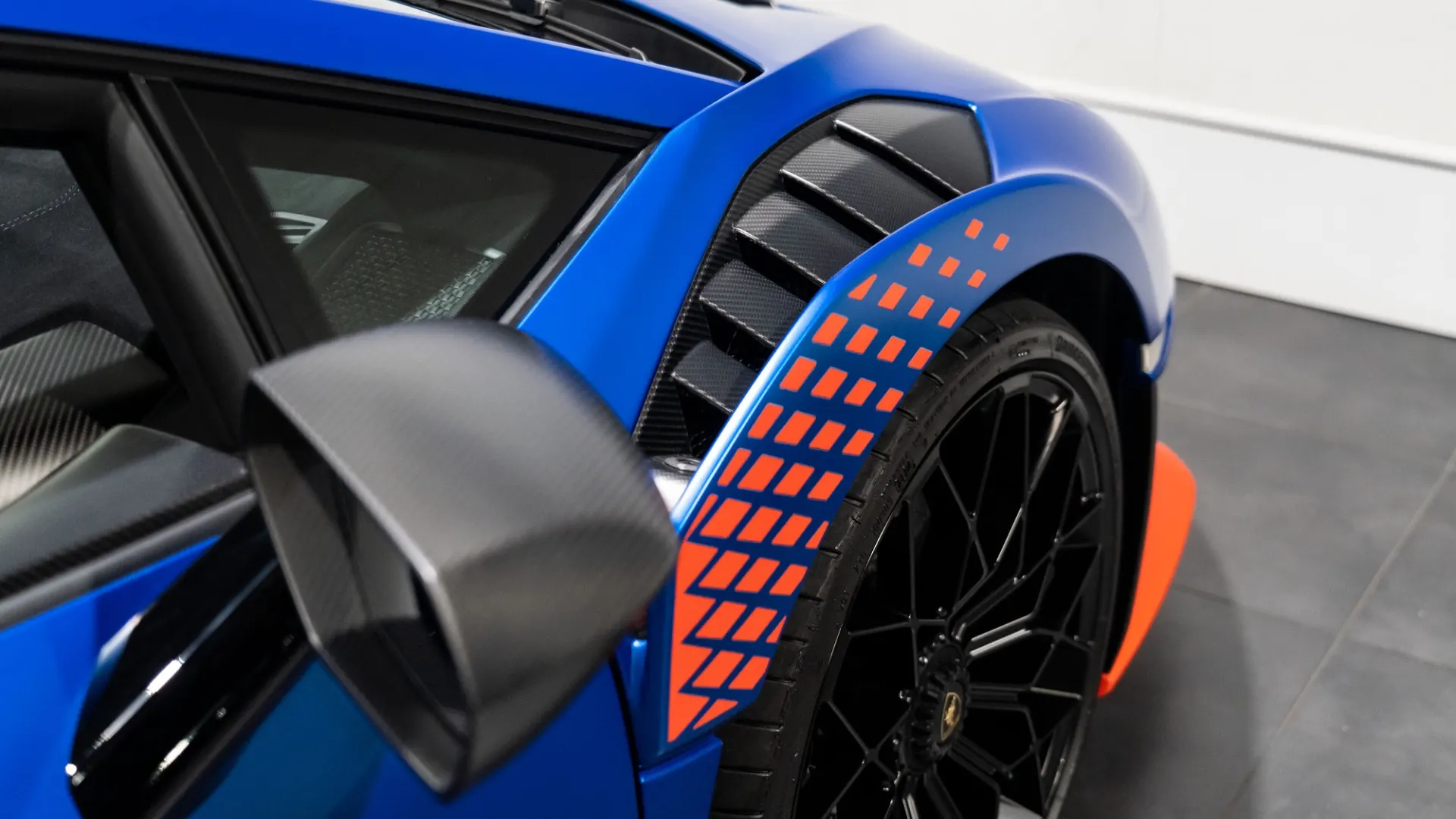 Lamborghini Huracan — photo 13