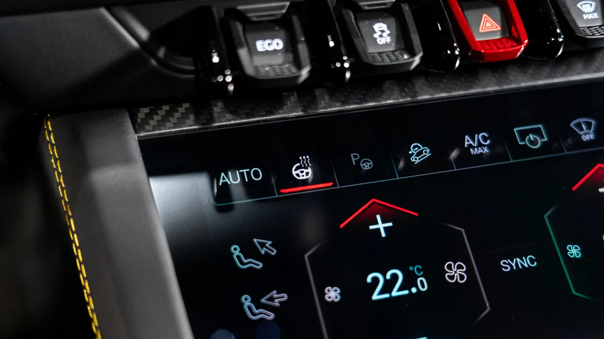 Lamborghini Urus — photo 27