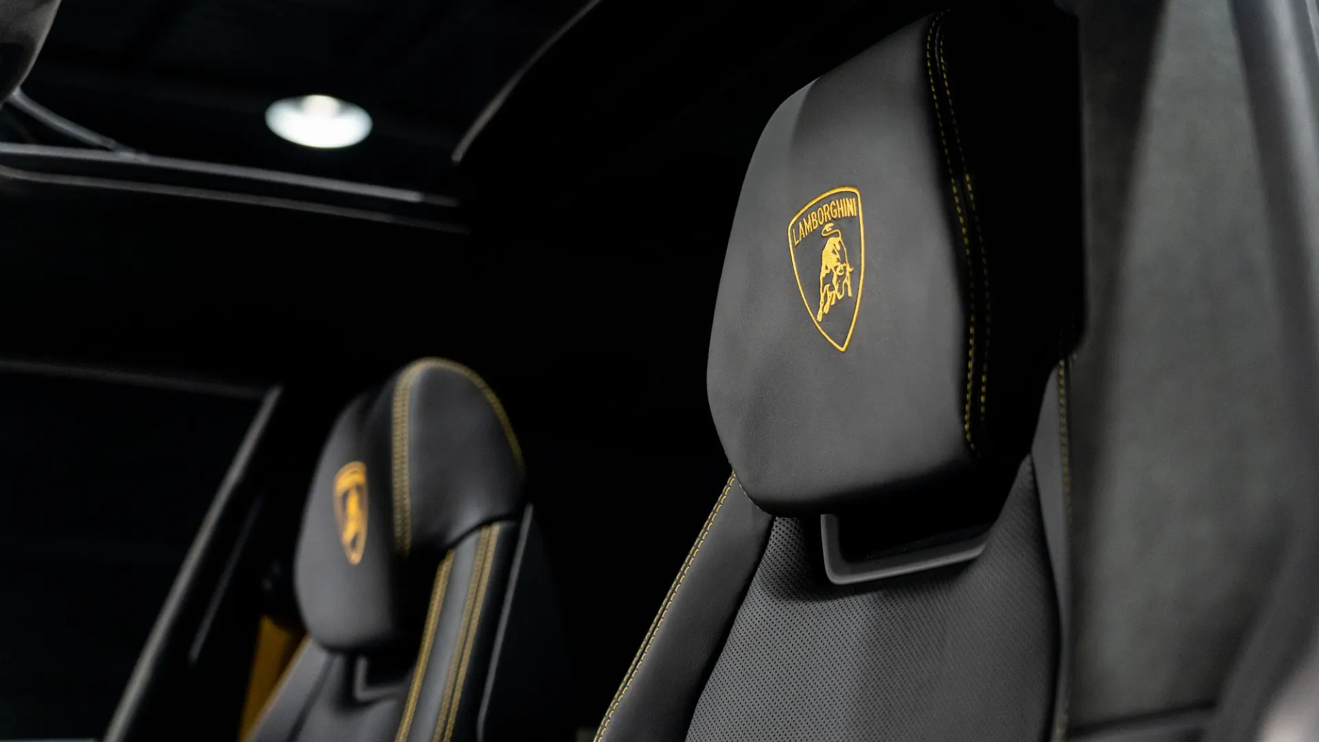 Lamborghini Urus — photo 12