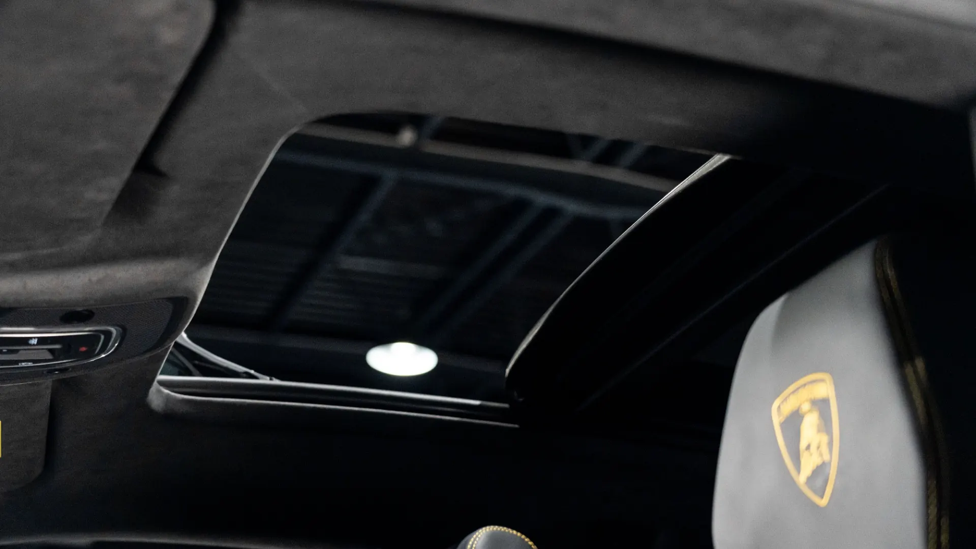 Lamborghini Urus — photo 13