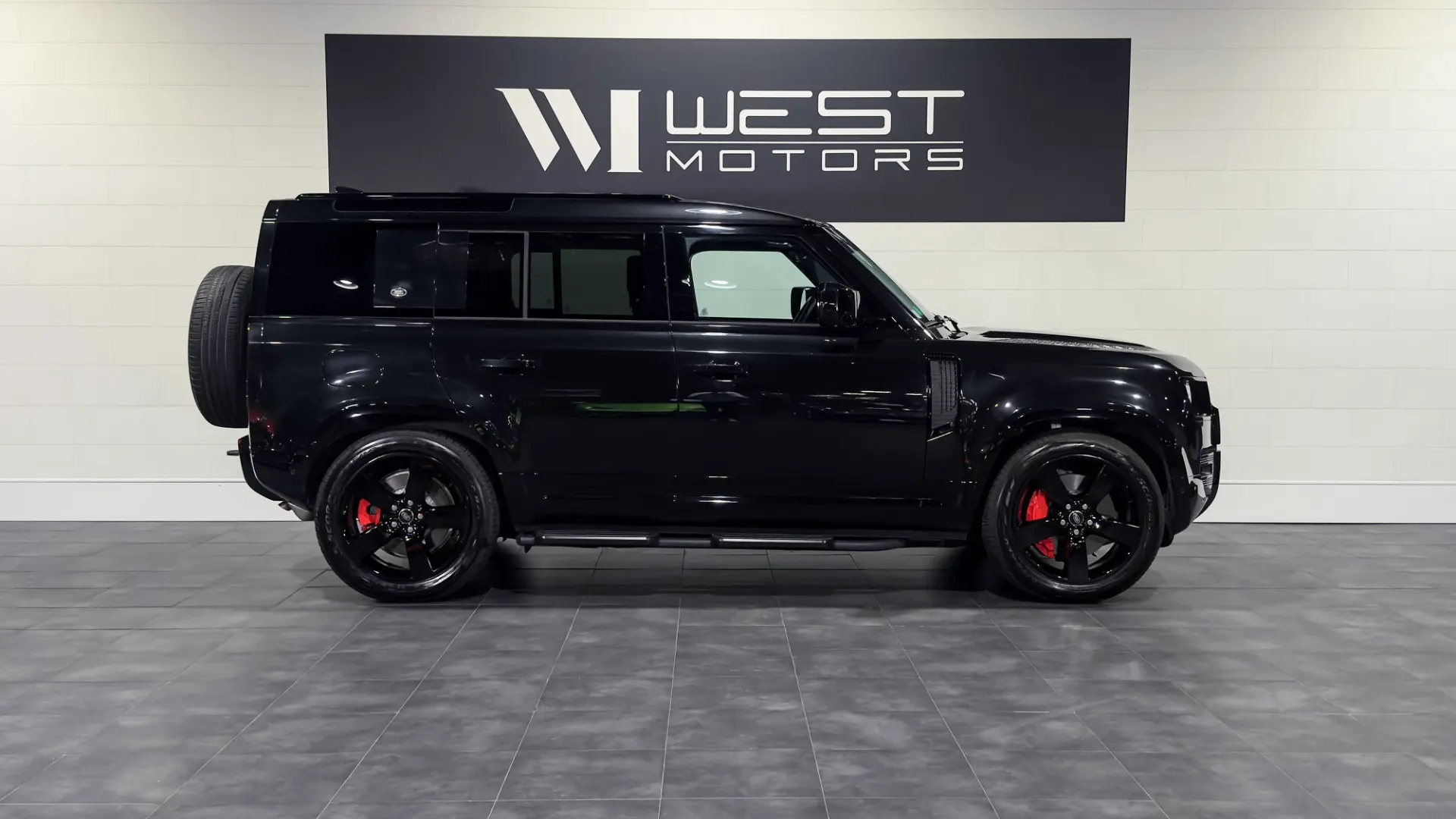 Land Rover Defender — photo 3