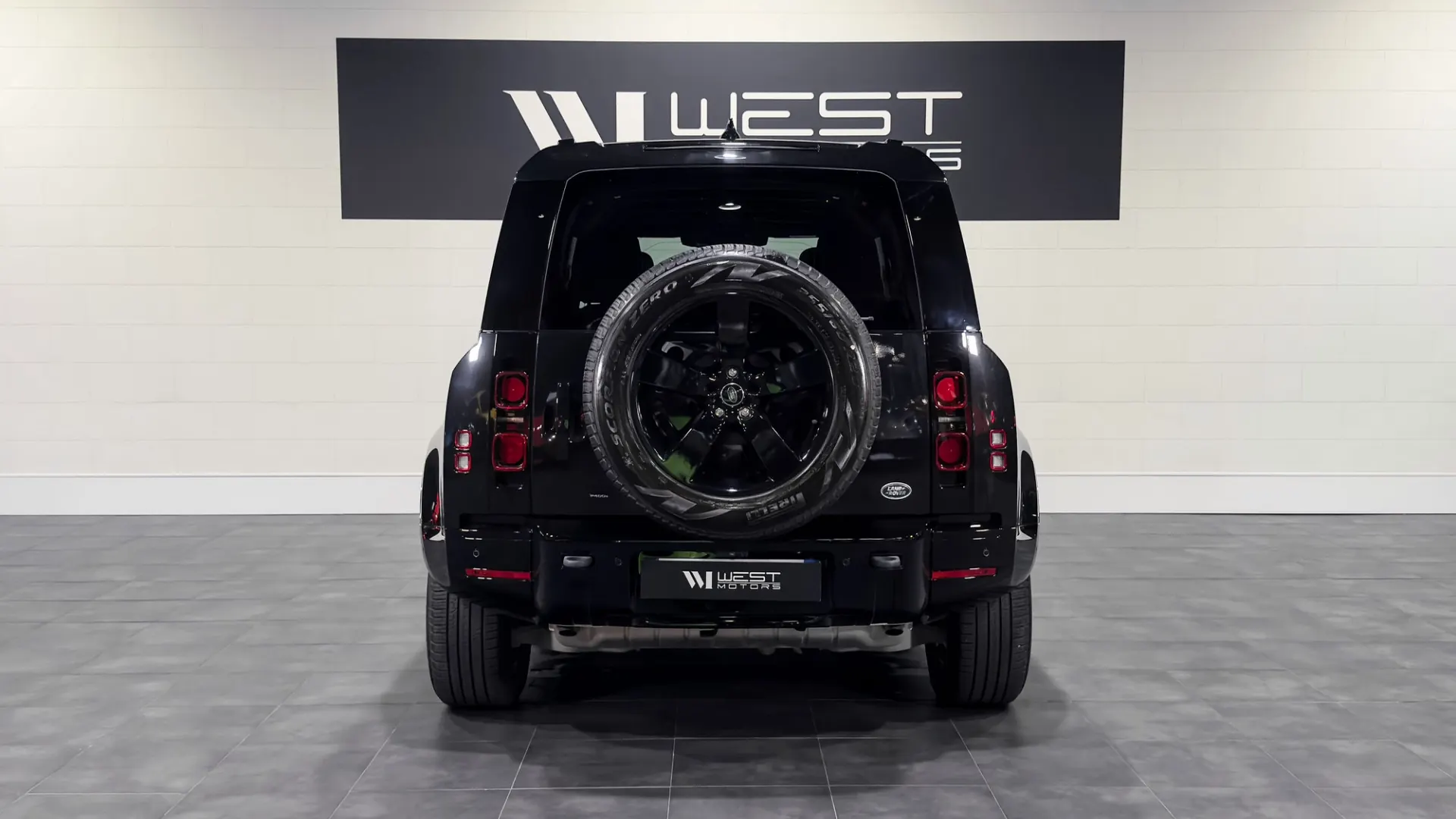 Land Rover Defender — photo 5