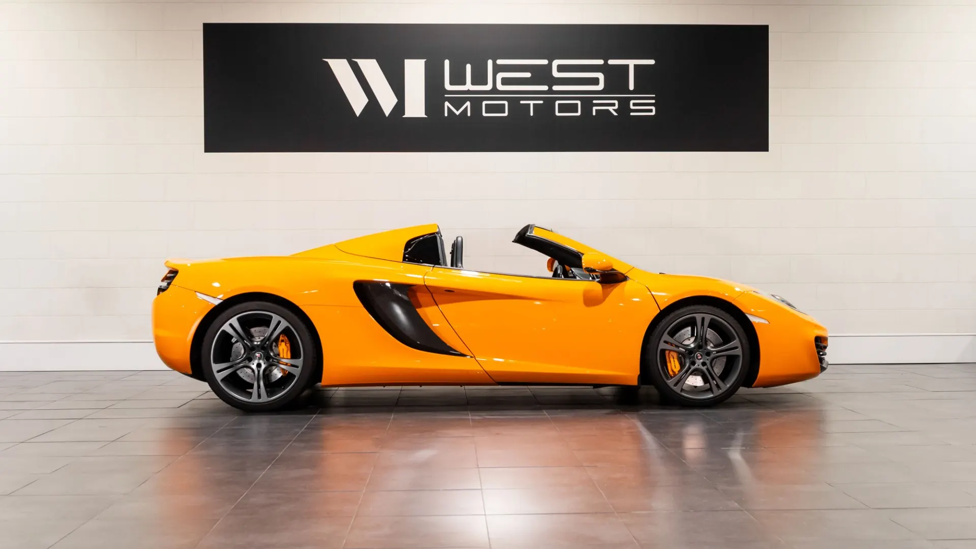 McLaren MP4-12C — photo 4