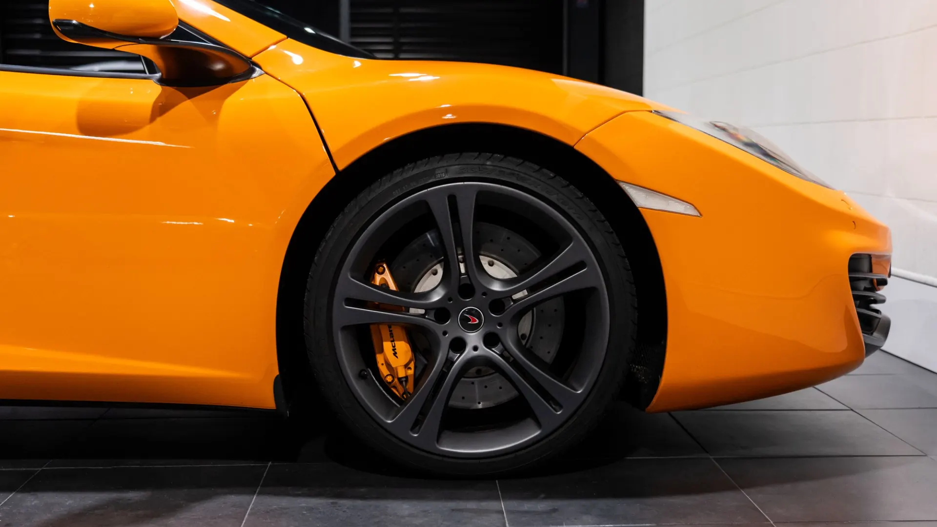 McLaren MP4-12C — photo 10