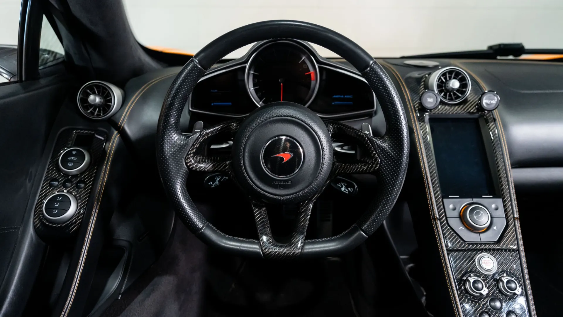 McLaren MP4-12C — photo 19