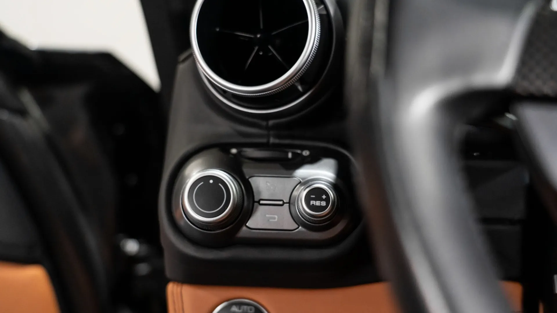 Ferrari Portofino — photo 21