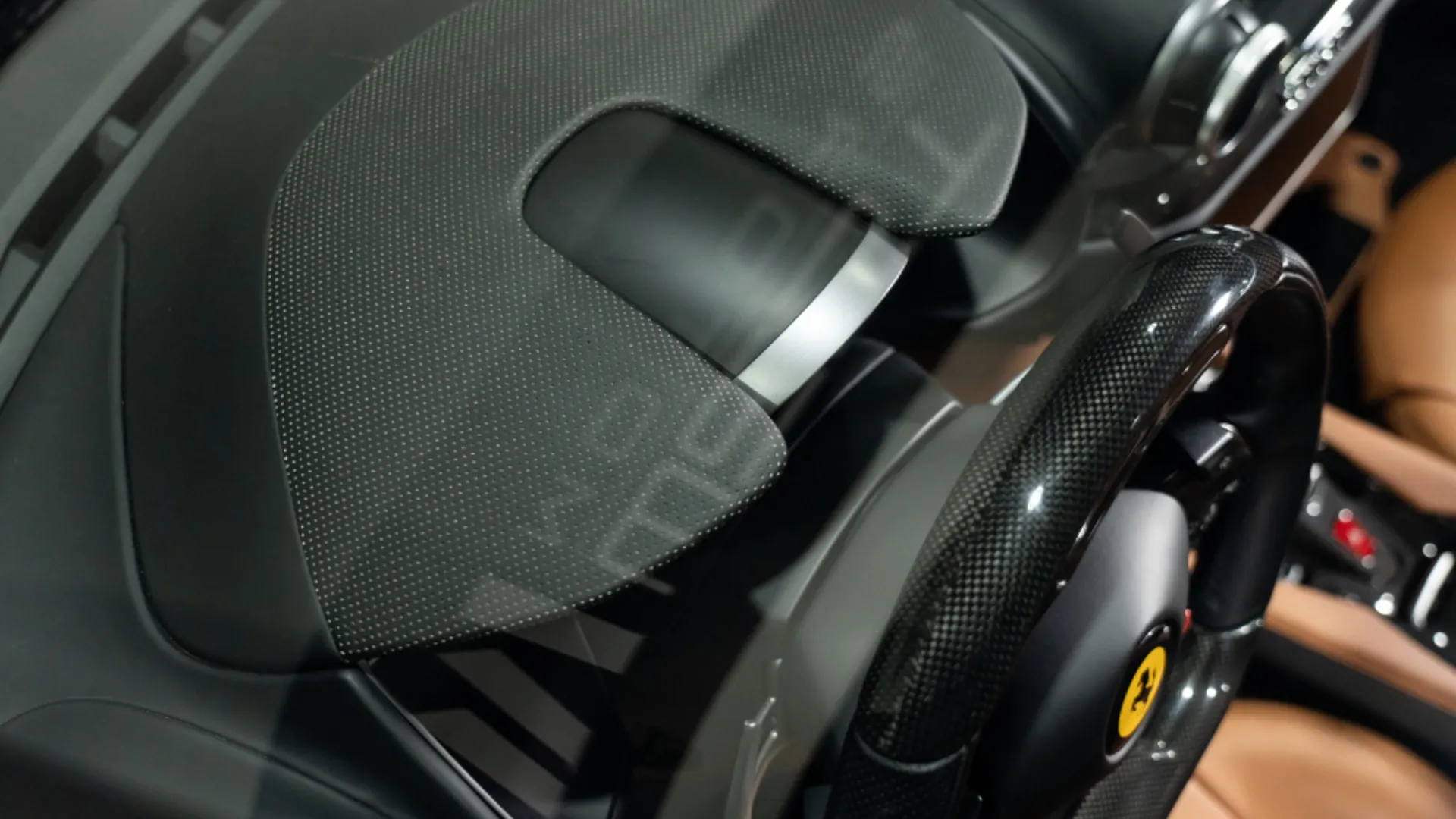 Ferrari Portofino — photo 23