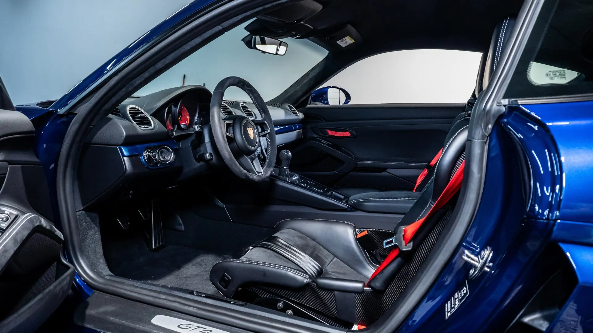 Porsche 718 — photo 14