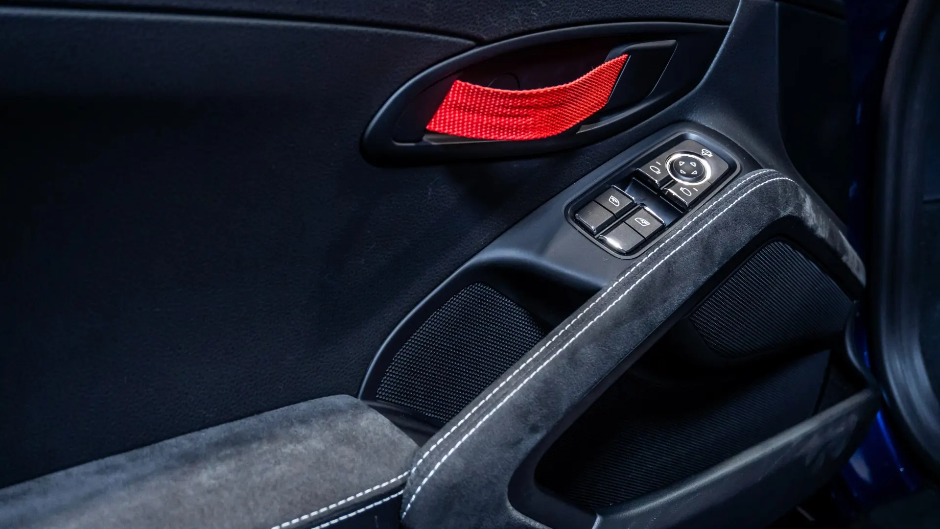 Porsche 718 — photo 12