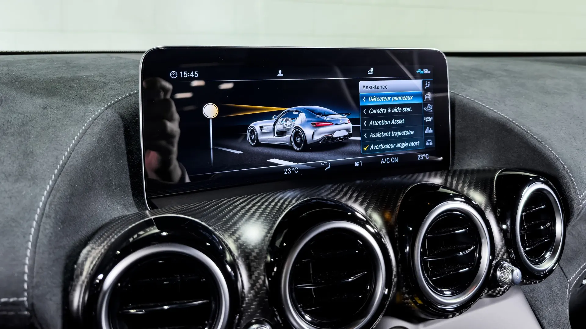 Mercedes-Benz AMG GT — photo 28