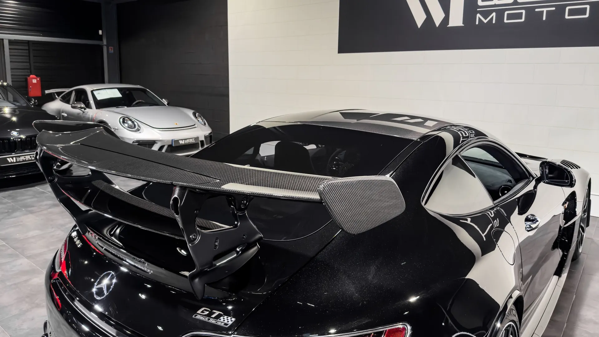 Mercedes-AMG GT — photo 13