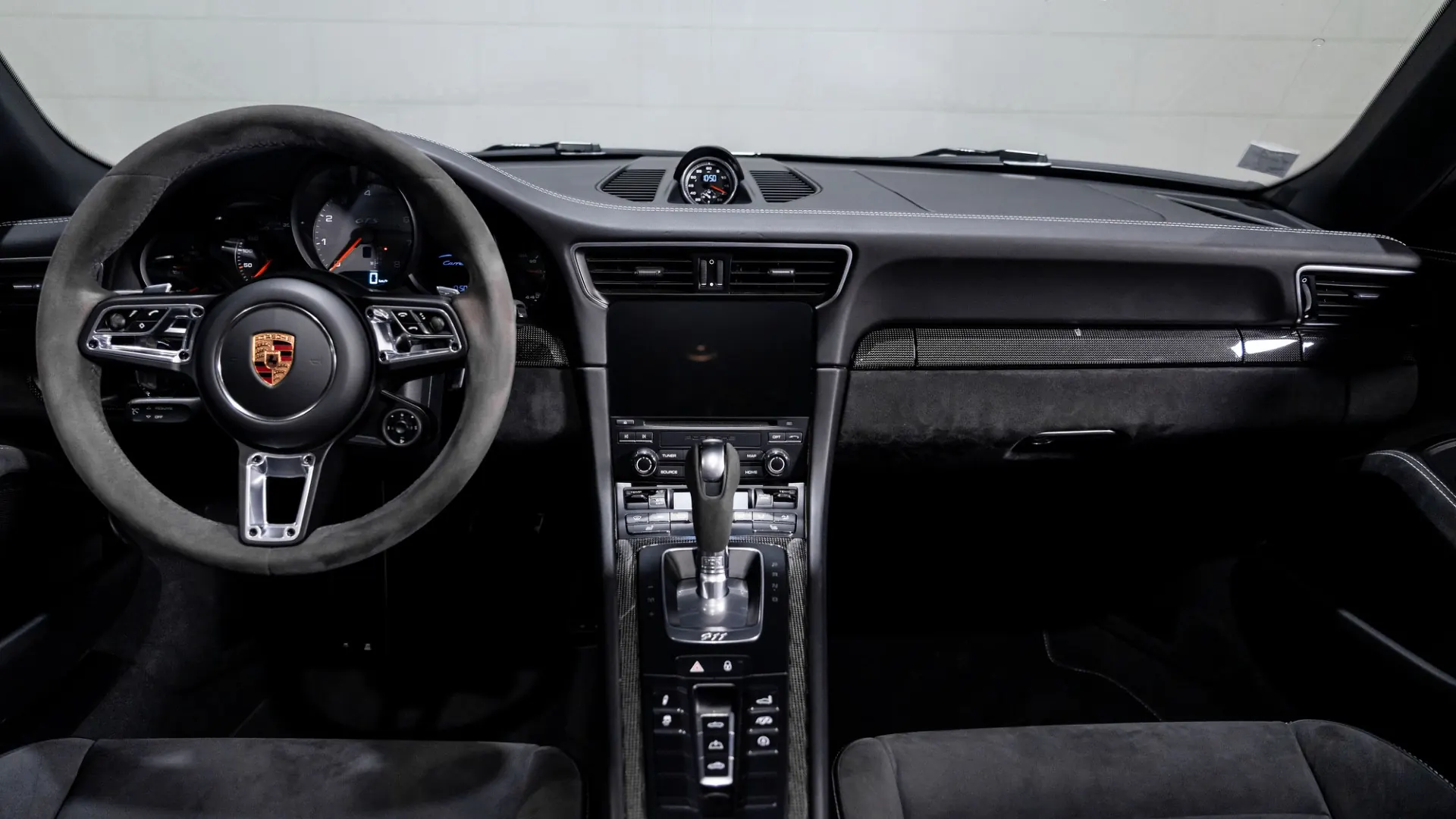 Porsche 911 — photo 9