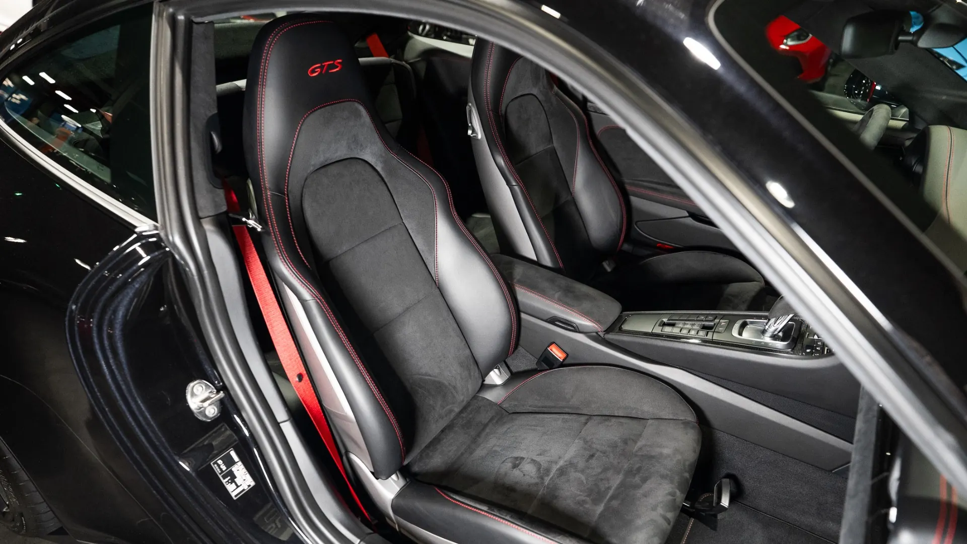 Porsche 911 — photo 8