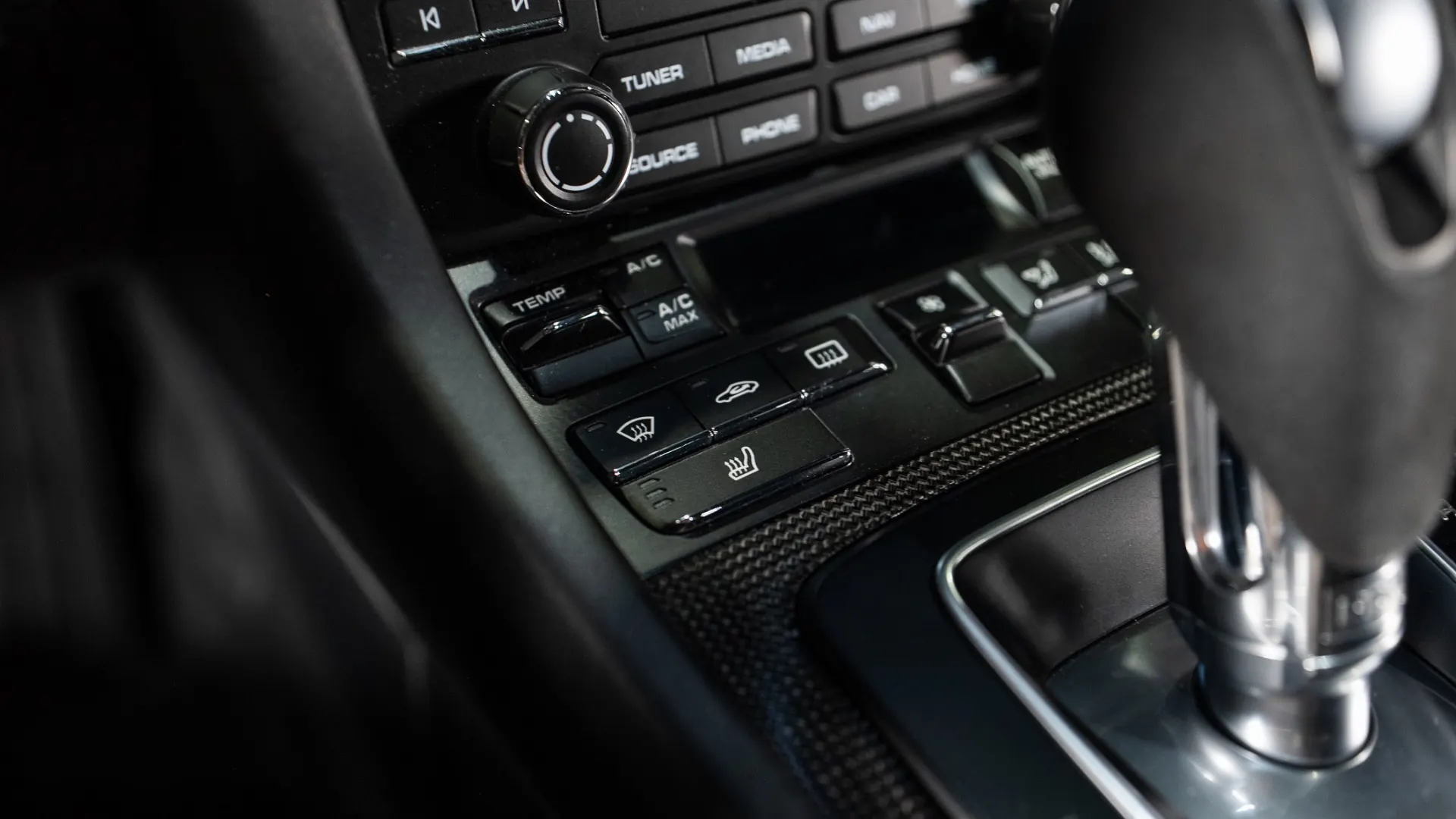 Porsche 911 — photo 20