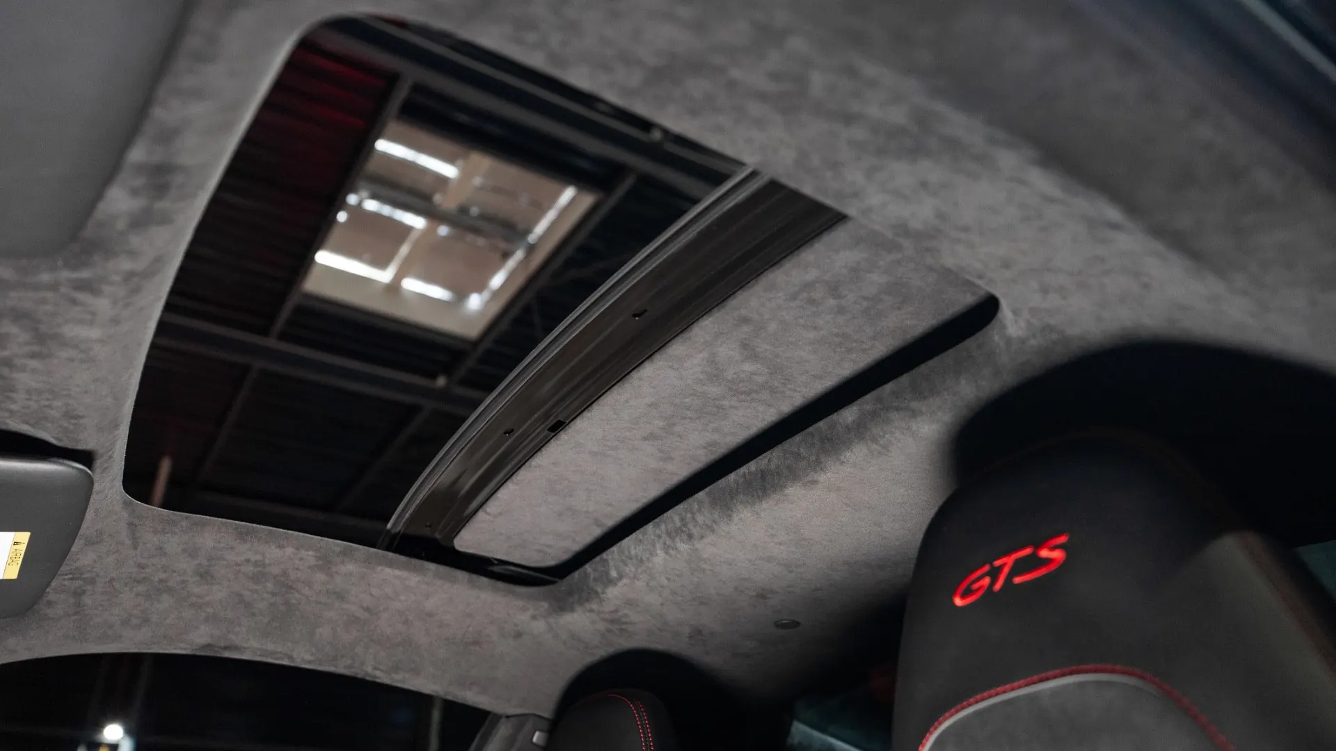 Porsche 911 — photo 10