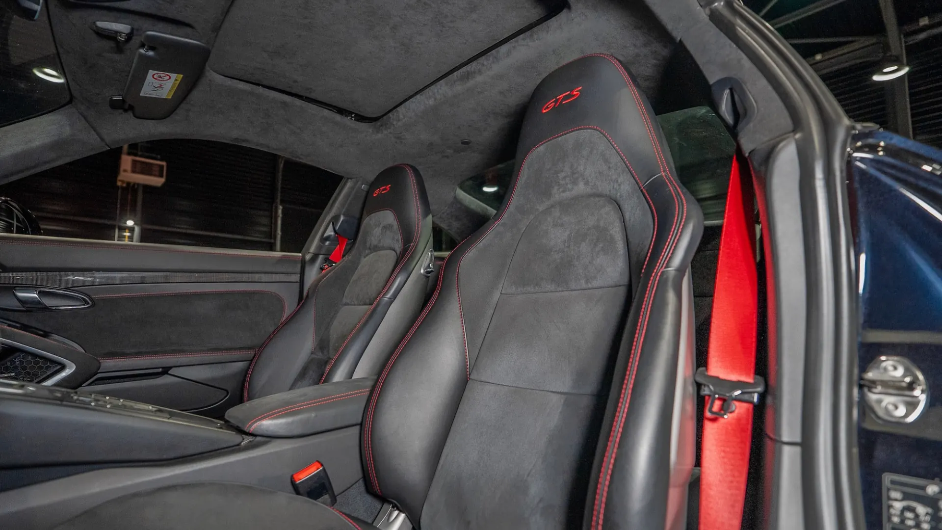 Porsche 911 — photo 9