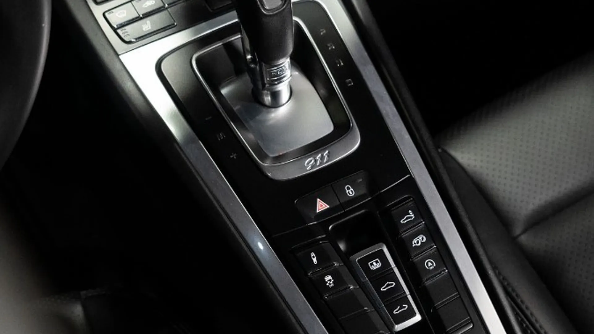 Porsche 911 — photo 19