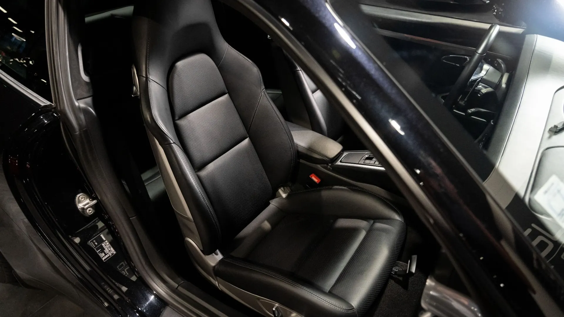 Porsche 911 — photo 9