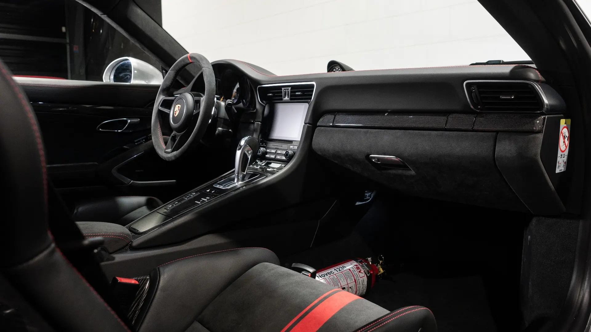 Porsche 911 — photo 14