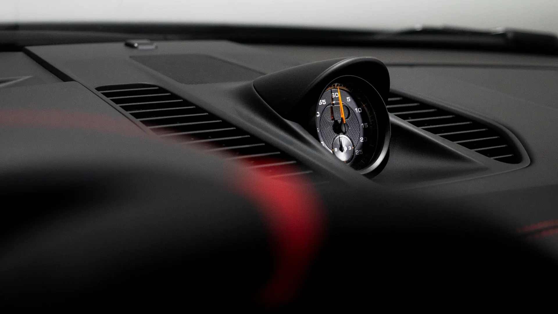 Porsche 911 — photo 19