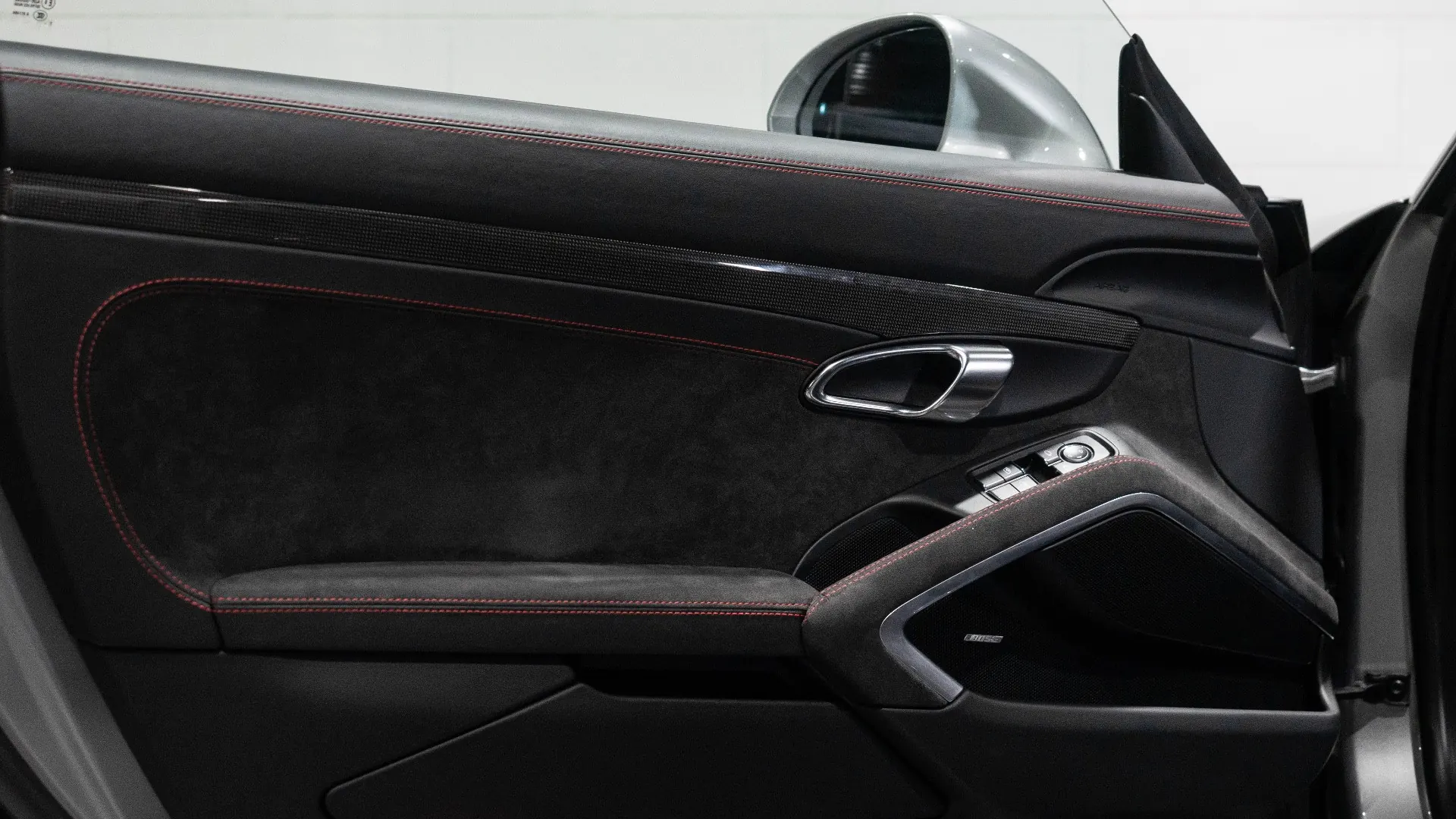 Porsche 911 — photo 25