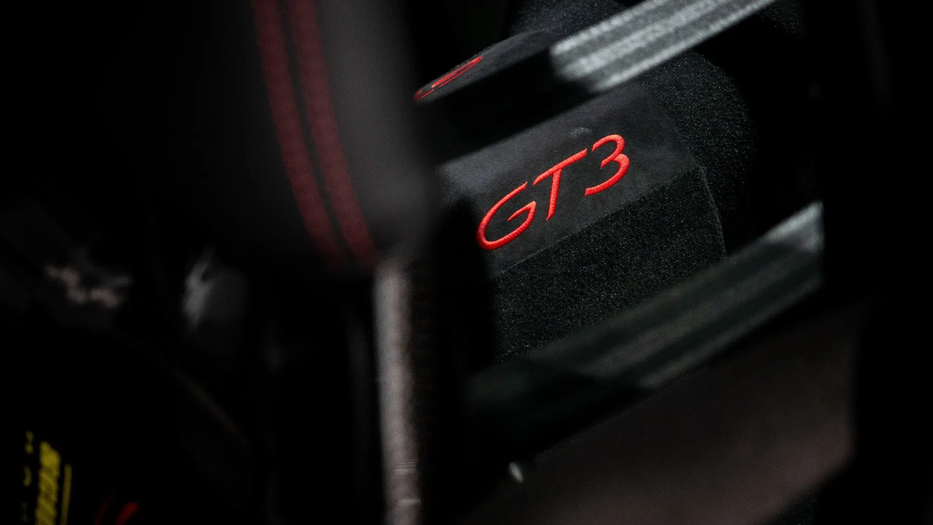 Porsche 911 — photo 24