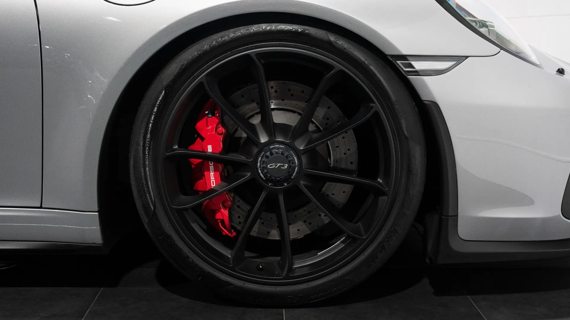 Porsche 911 — photo 7