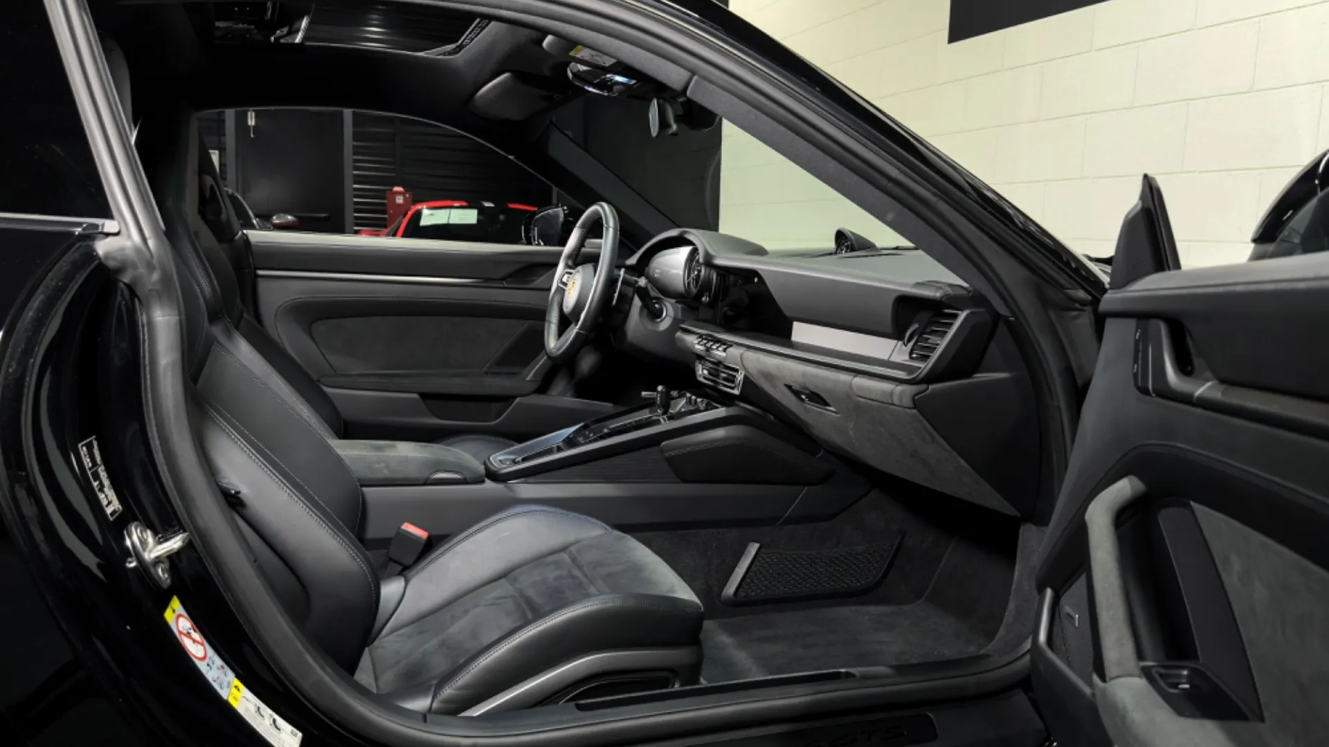 Porsche 911 — photo 8