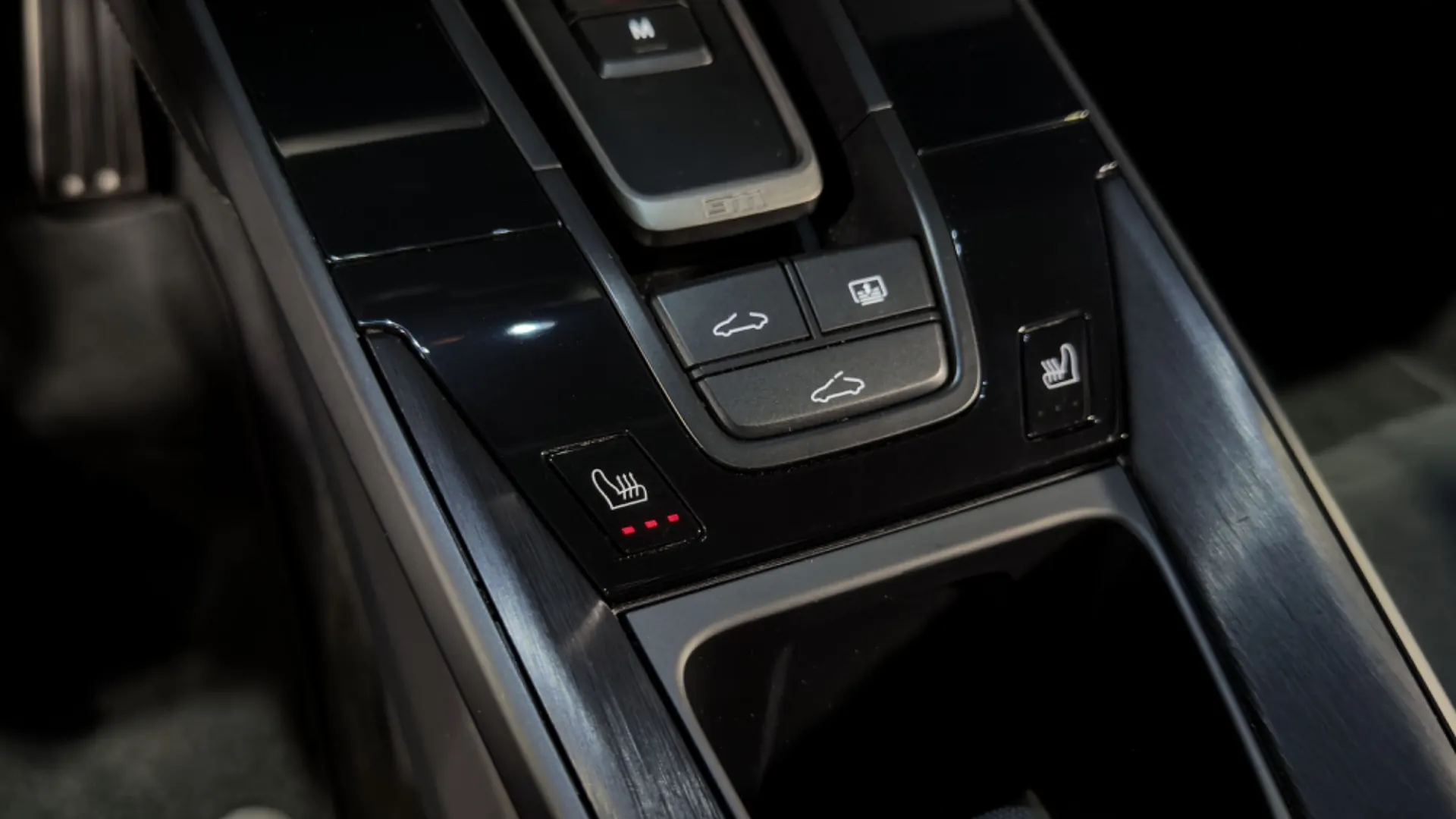 Porsche 911 — photo 22