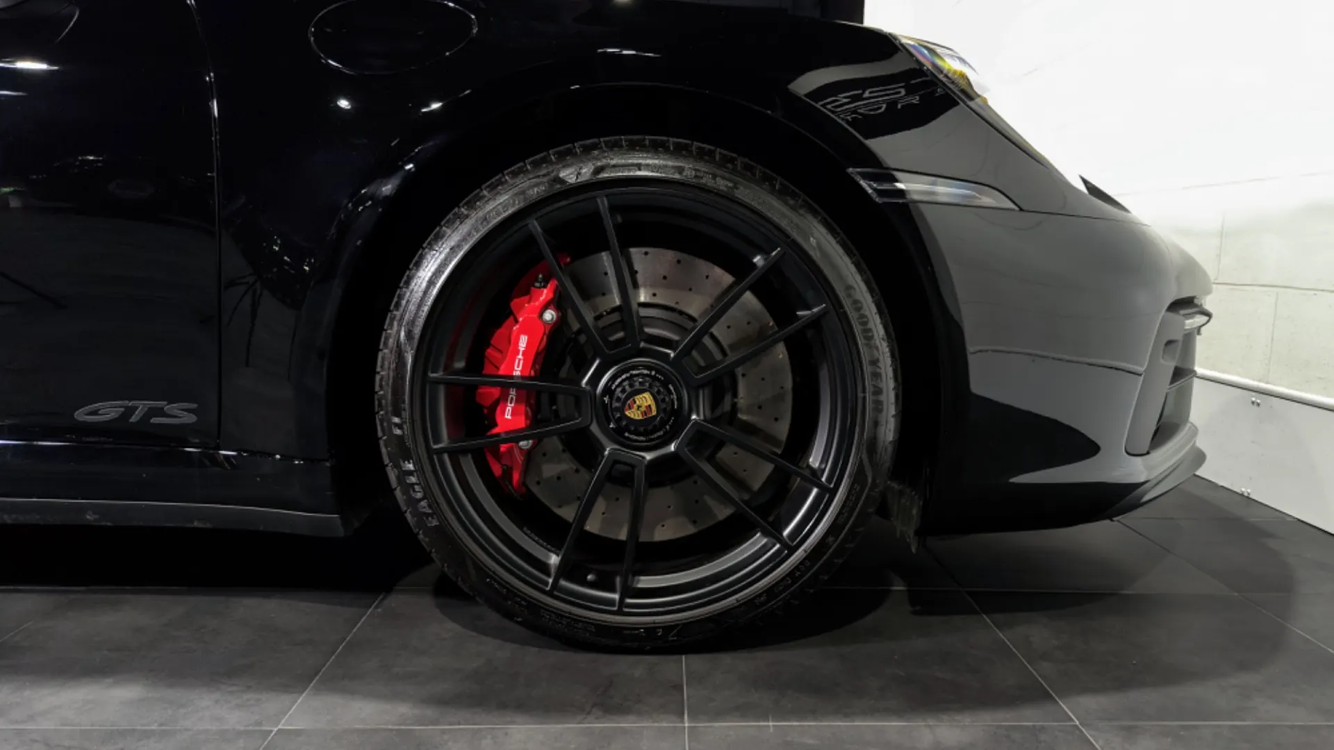 Porsche 911 — photo 6