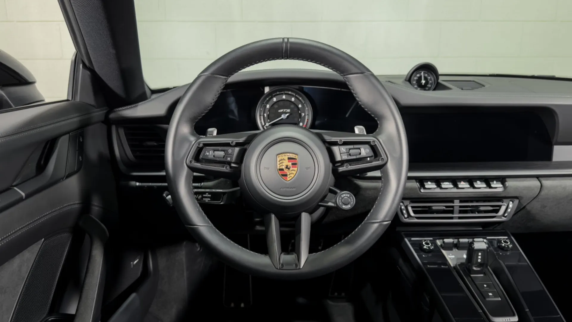 Porsche 911 — photo 14