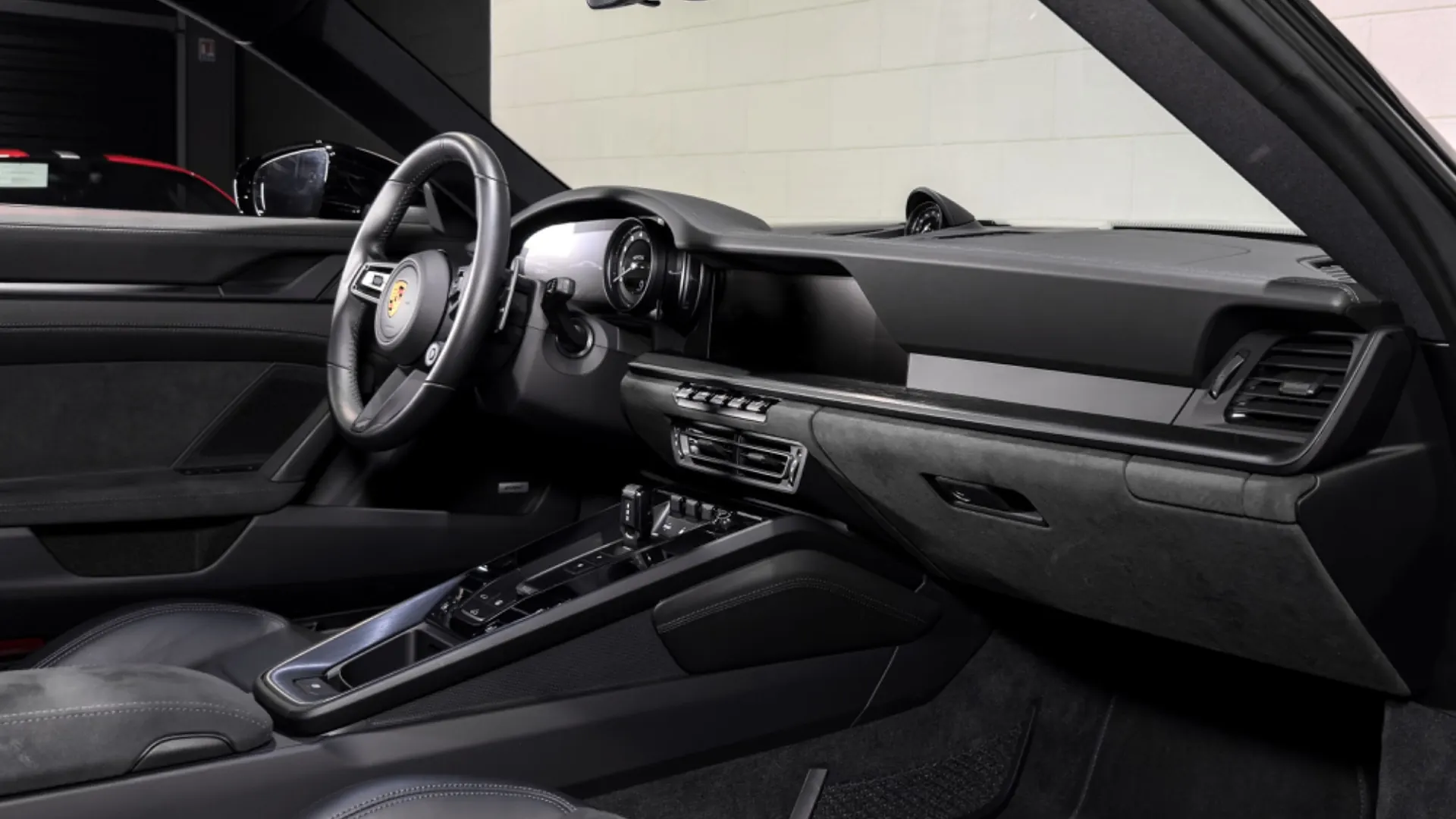 Porsche 911 — photo 12