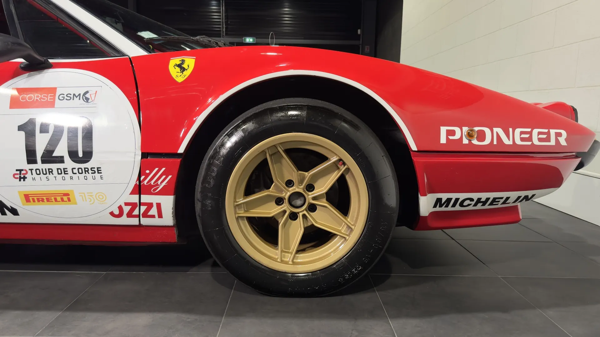 Ferrari 308 — photo 8