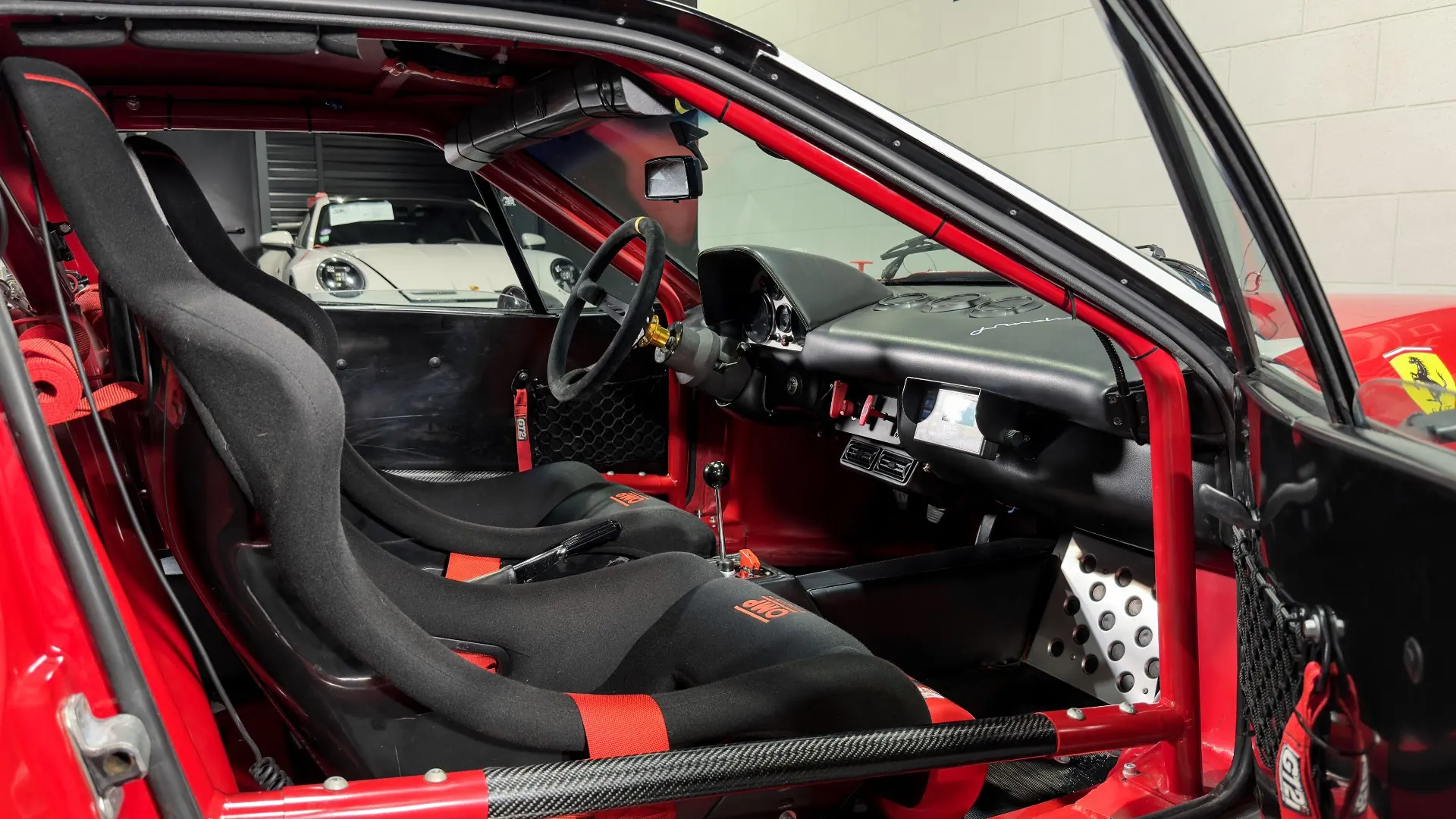 Ferrari 308 — photo 10