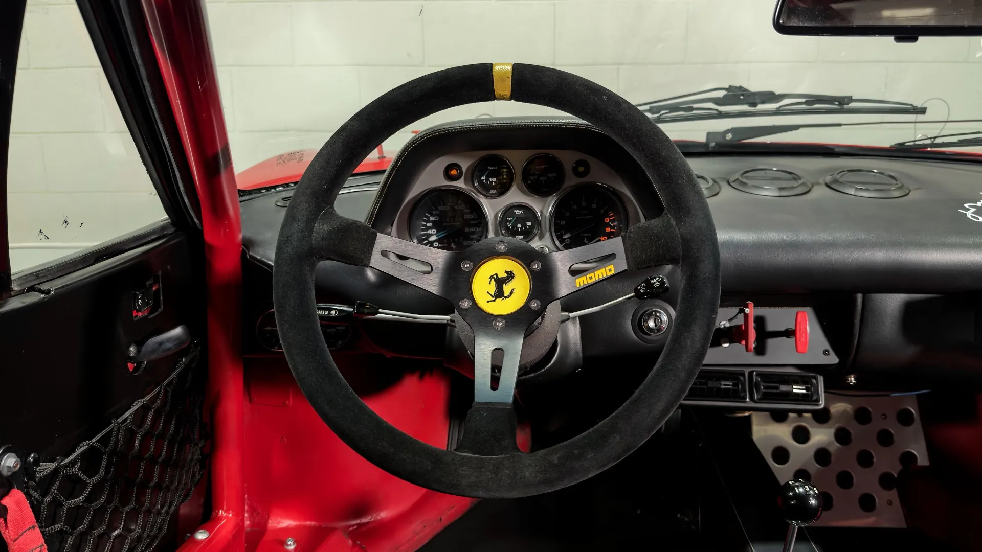 Ferrari 308 — photo 19