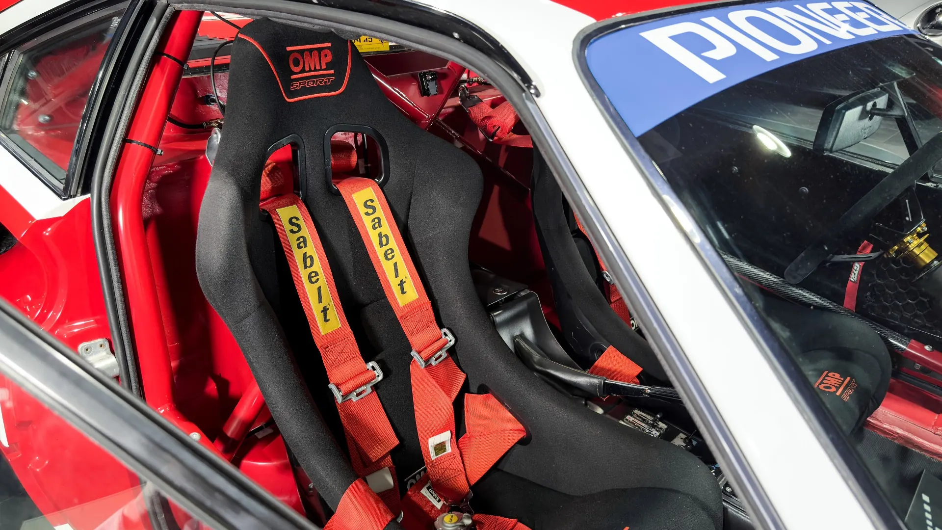 Ferrari 308 — photo 11