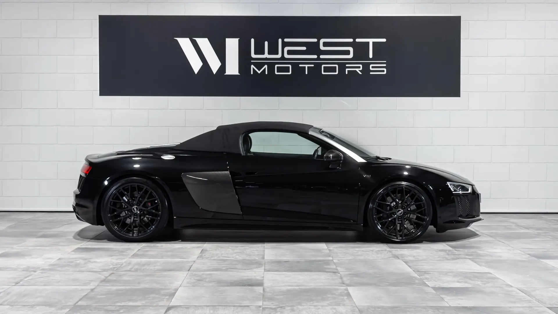 Audi R8 — photo 4