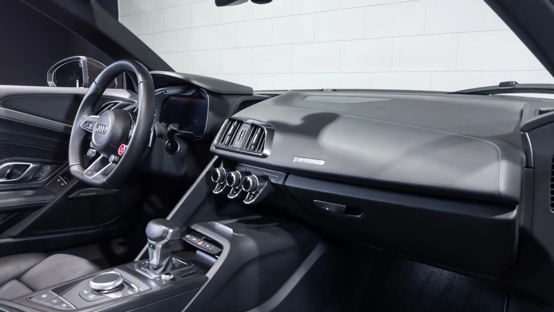 Audi R8 — photo 15