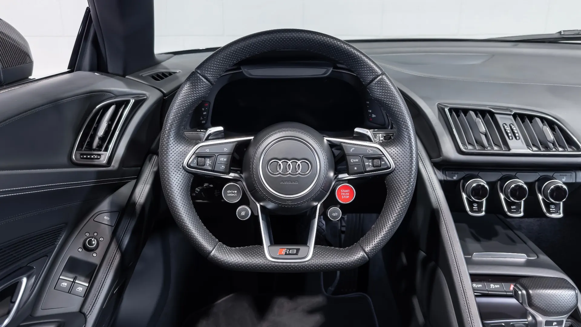 Audi R8 — photo 16