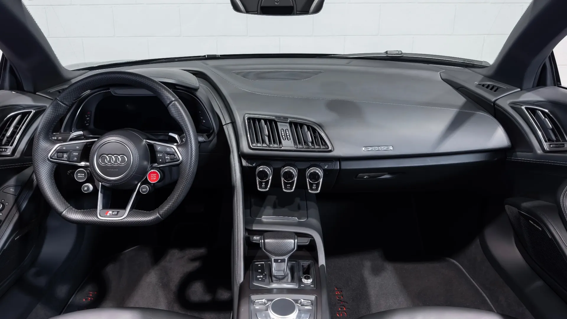 Audi R8 — photo 10