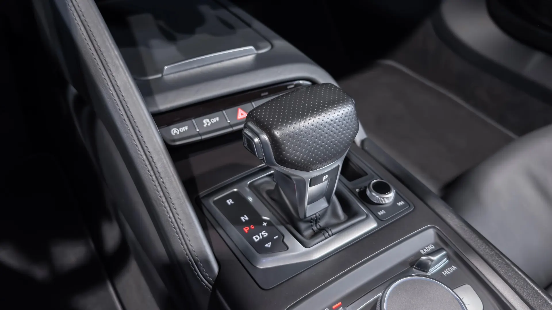 Audi R8 — photo 24
