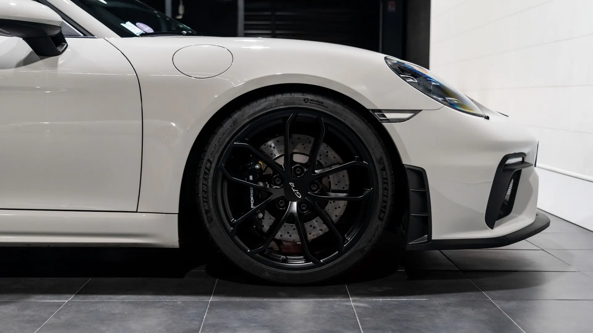 Porsche 718 — photo 6