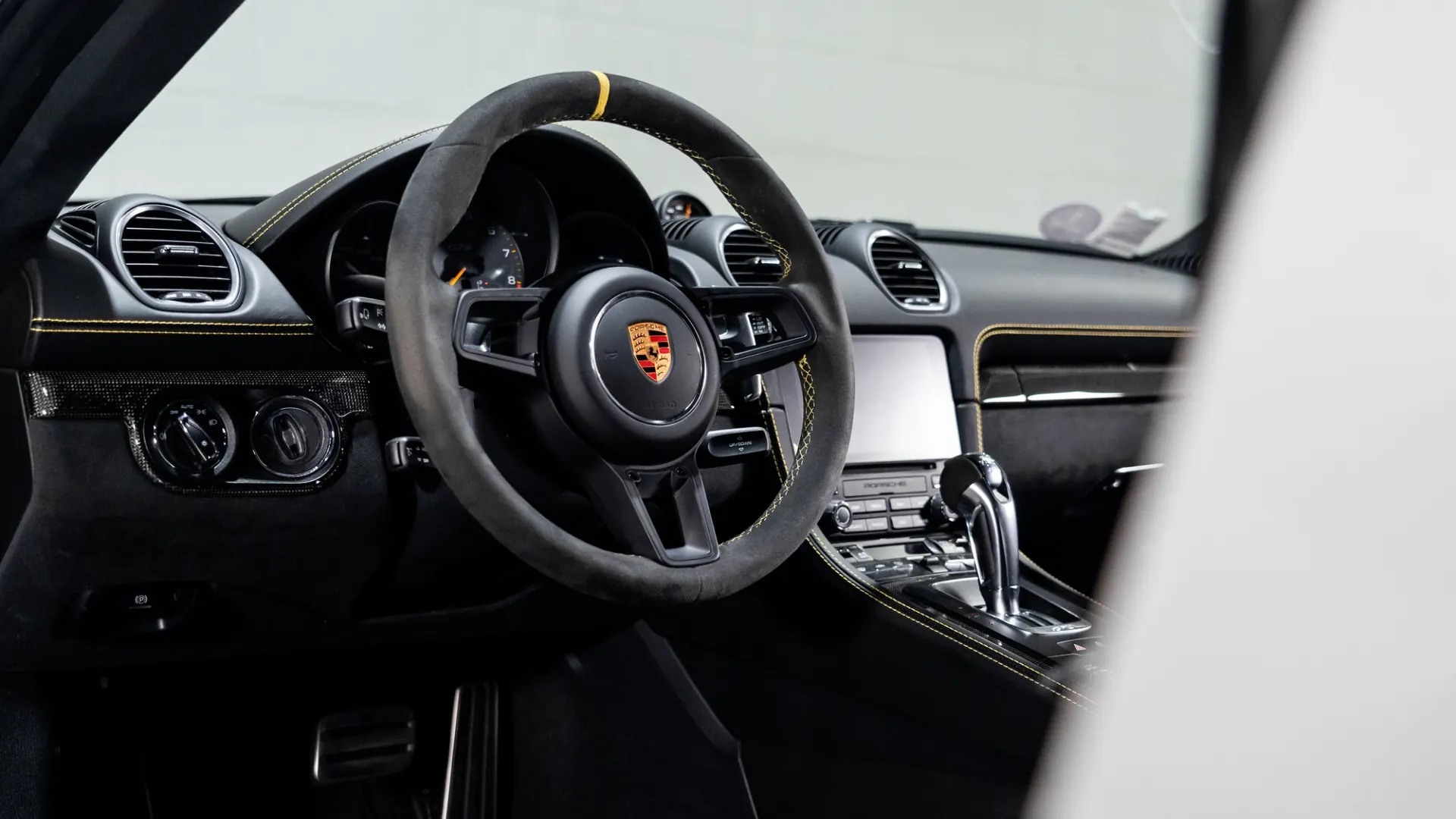 Porsche 718 — photo 29